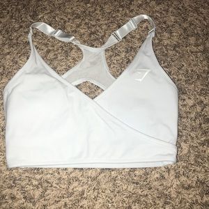 🦈 Pale whiteish blue GymShark sports bra ⭐️